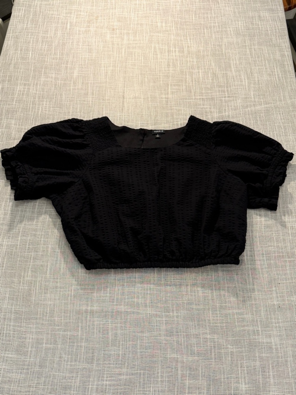 Torrid Black Crop Top Size 2 Puff Sleeve Textured Blouse Plus